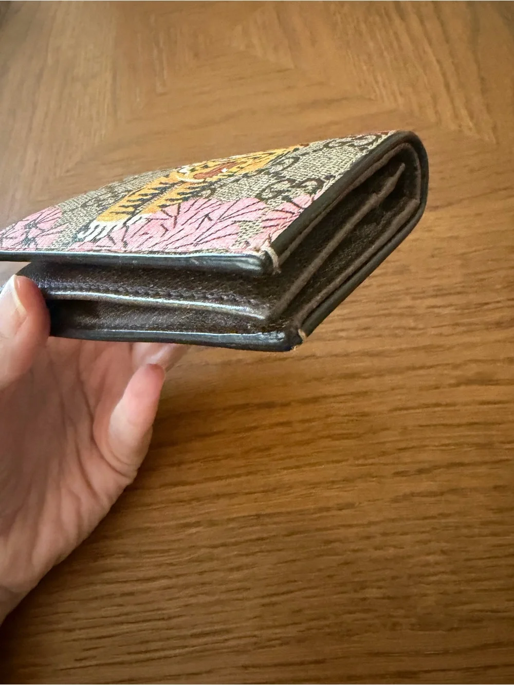 Gucci GG Supreme Canvas Brown Leather Bengal Tiger Compact Wallet